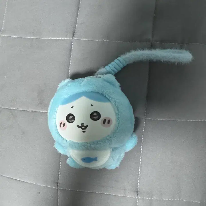 [BUNJANG] Chiikawa Kirameko Baby Hachiware Plush / 치이카와 키라메코 베이비 인형 하치와레