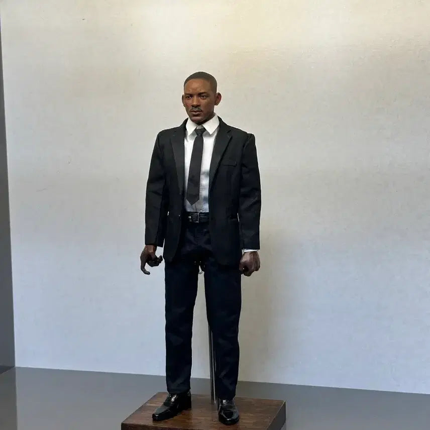 [BUNJANG] Men in Black Will Smith Custom 12-inch Figure / 맨인블랙 윌스미스 커스텀 판매 12인치, 핫토이 호환