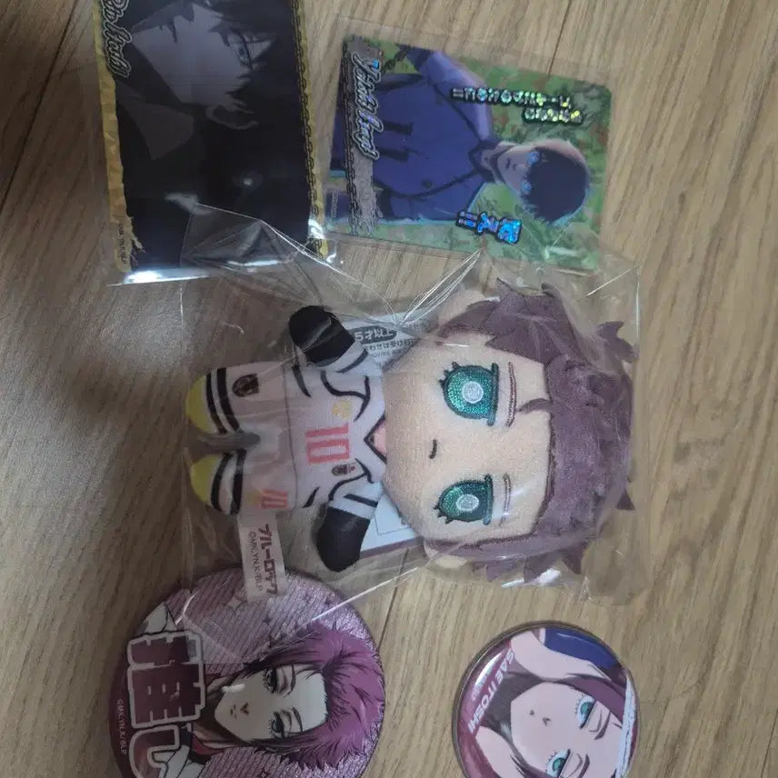 [BUNJANG] Blue Lock Sae Hair Pillow, Paper Goods Bundle Set / 블루록 사에 누이(택포함), 캔뱃지/ 지류 일괄 판매