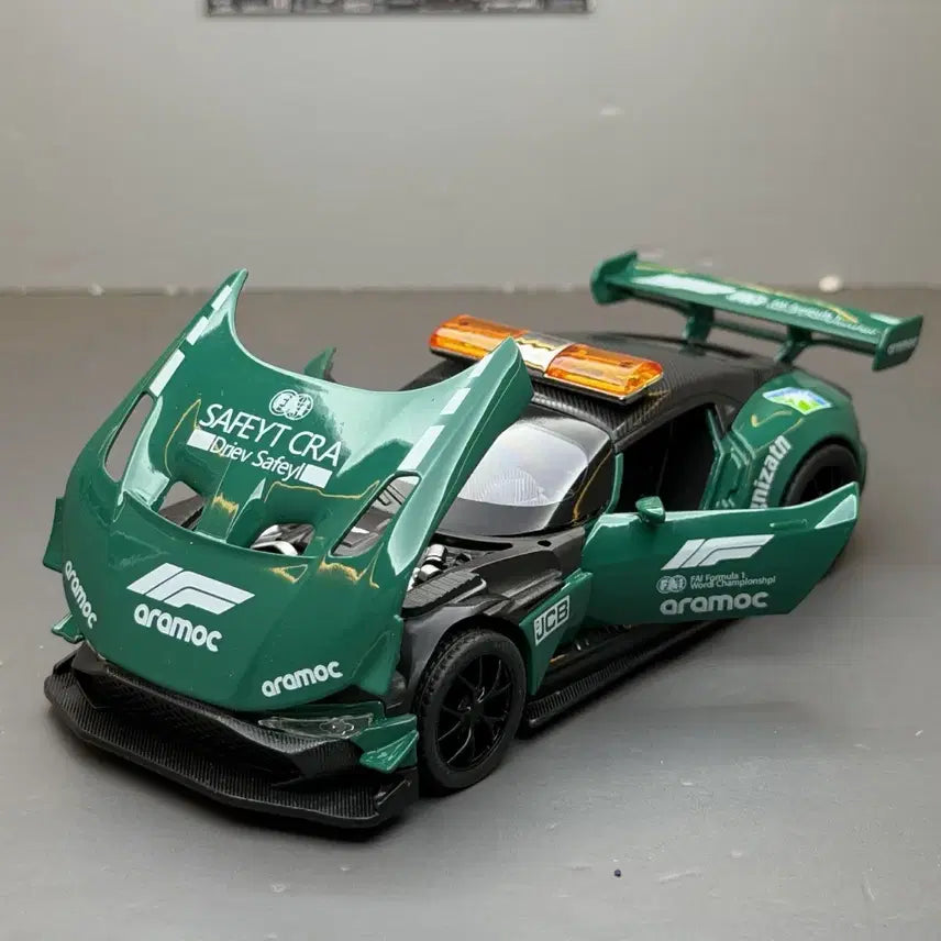 [BUNJANG] 1:32 Aston Martin Vulcan Track Edition Diecast Model Car / 1:32 애스턴마틴 벌칸 트랙 에디션 다이캐스트 모델카 미니카