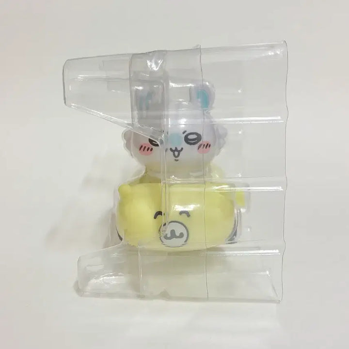 [BUNJANG] Chiikawa Happy Drive Figure (Momonga) / 치이카와 해피드라이브 피규어 (모몽가)