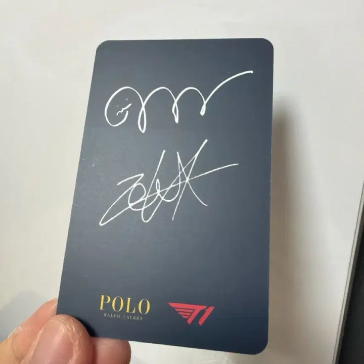 [BUNJANG] T1 Zeus Kkoma Suit Photocard / 제우스 오너 정장 포카 포토카드 티원