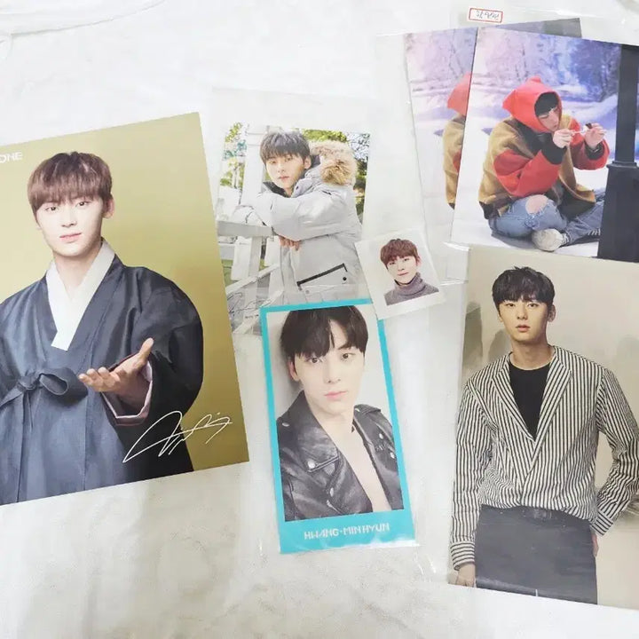 [BUNJANG] WANNAONE Hwang Minhyun Bundle Set / 워너원 WANNAONE / 황민현 굿즈 일괄