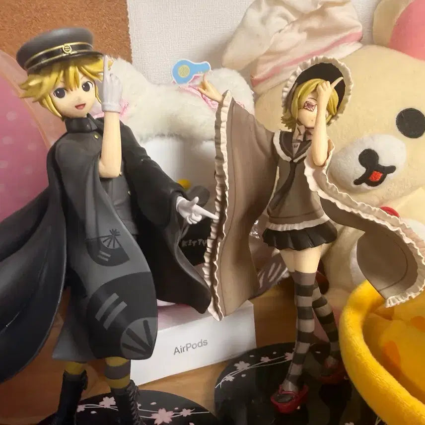 [BUNJANG] Kagamine Rin Len Senbonzakura Figure (Box Not Included) / 오늘만65)급처 천본앵 카가미네 린렌 피규어(상자x)