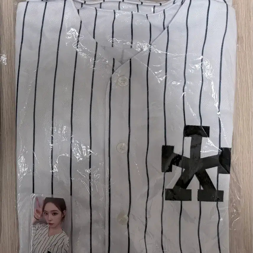[BUNJANG] Aespa Winter Better Things Baseball Uniform / 에스파 윈터 베럴띵스 야구 유니폼 aespa betterthings baseball uniform
