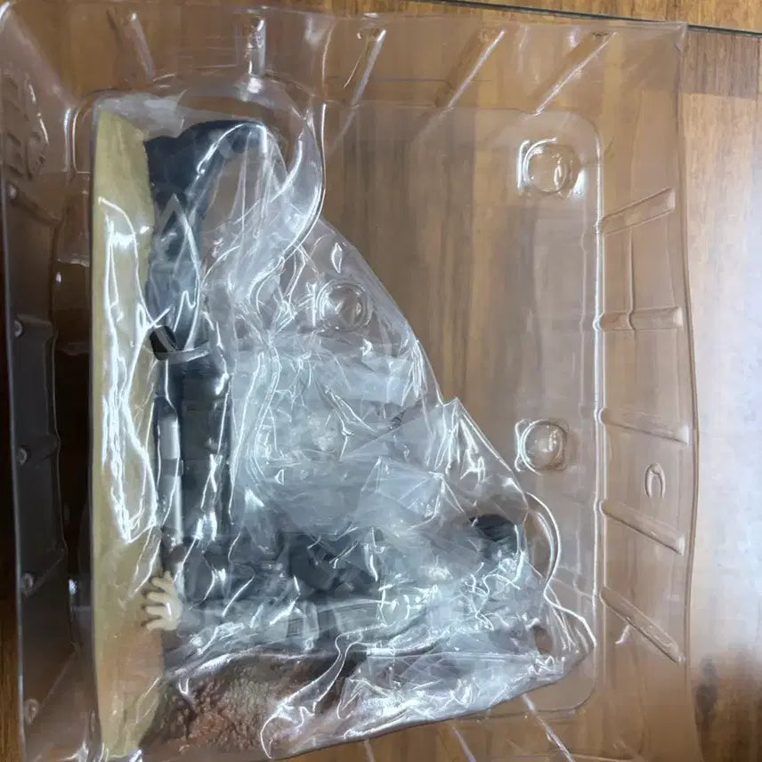 [BUNJANG] Attack on Titan Levi Ichiban Kuji C Prize (Unsealed) / (단순개봉) 진격의거인 제일복권 리바이 c