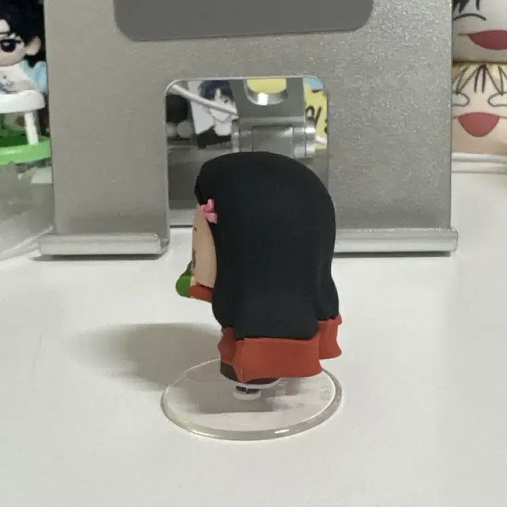 [BUNJANG] Demon Slayer: Kimetsu no Yaiba Nezuko Chokorin Acrylic Stand / 귀멸의 칼날 네즈코 쵸코린 판매합니다:)