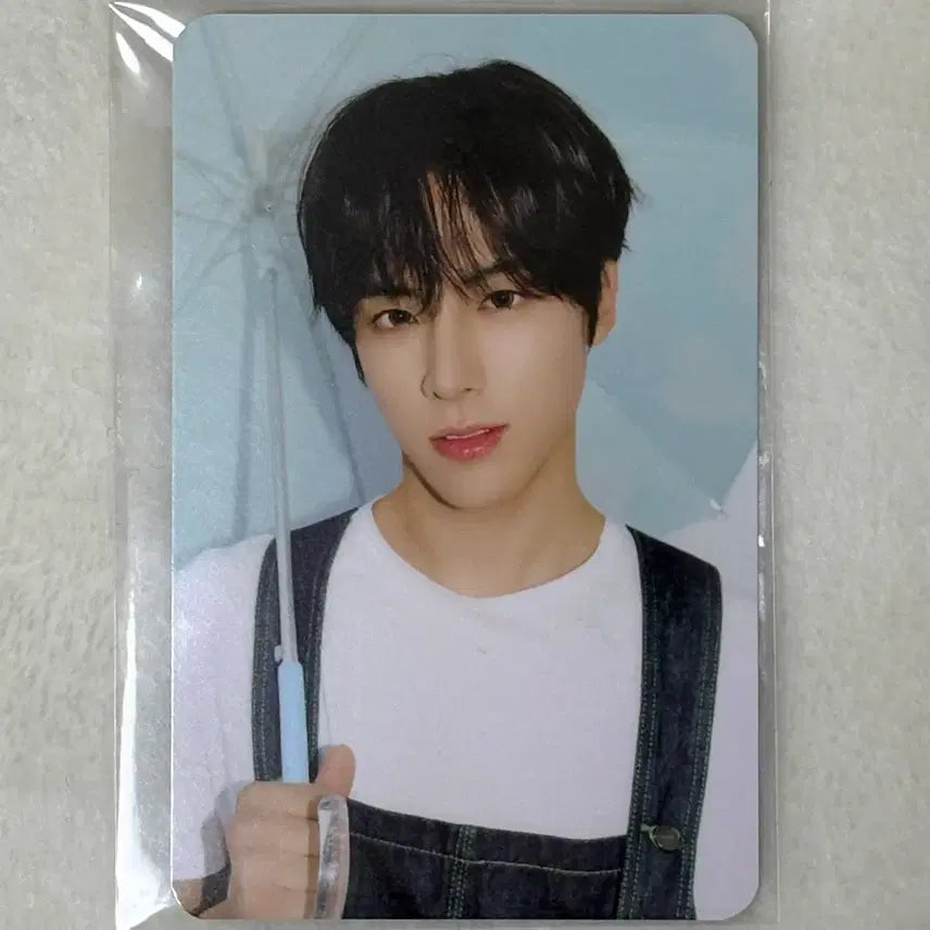 [BUNJANG] The Boyz Eric Almost Blue Photocard (Sealed) / 더보이즈 에릭 얼모스트블루 포카 미개봉