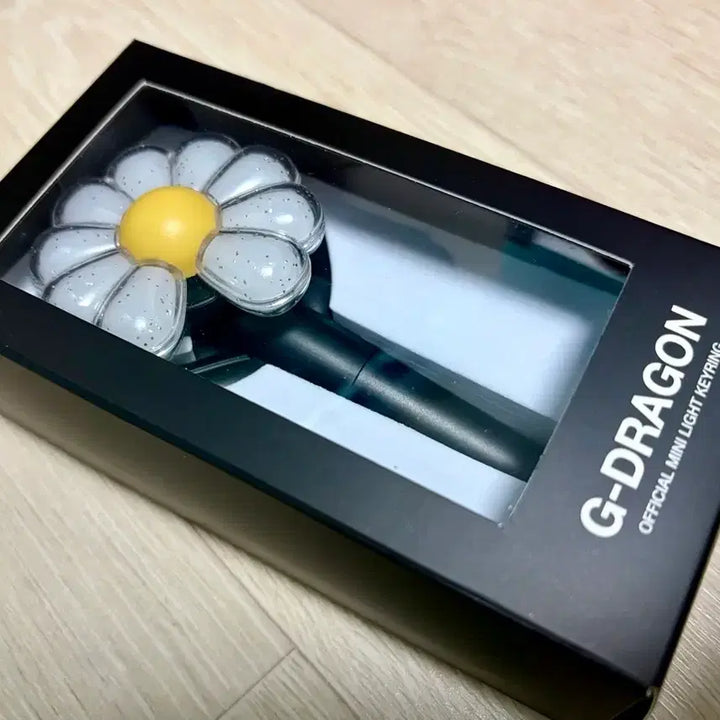 [BUNJANG] G-Dragon Mini Lightstick Keychain / 지드래곤 지디 권지용 미니 응원봉 키링