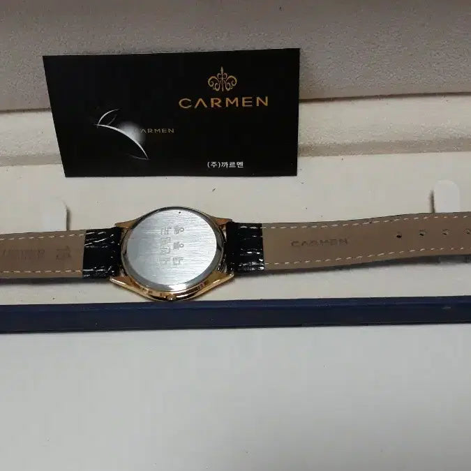[BUNJANG] Carmen Cheong Wa Dae Watch / 카르멘 청와대시계