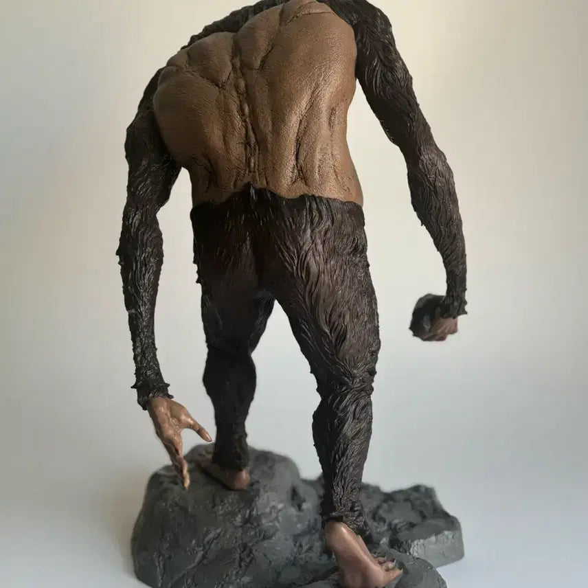 [BUNJANG] Attack on Titan Beast Titan Figure (Opened) / [개봉품] 진격의거인 짐승거인 A상