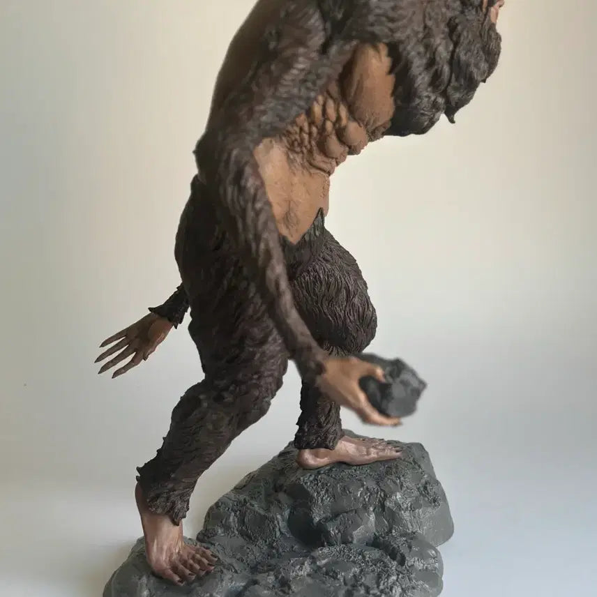 [BUNJANG] Attack on Titan Beast Titan Figure (Opened) / [개봉품] 진격의거인 짐승거인 A상