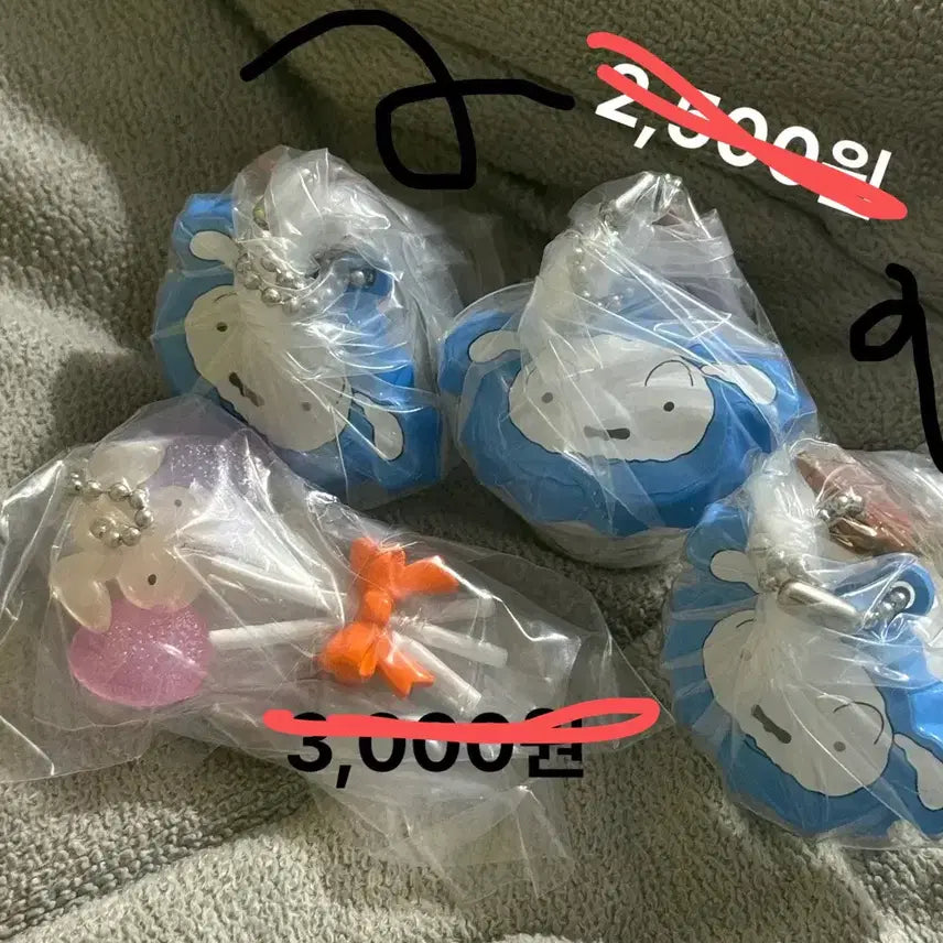 [BUNJANG] Crayon Shin-chan Snowball &amp; Doll Gacha Bundle Set / 짱구는 못말려 흰둥이&amp;인형 가챠 일괄