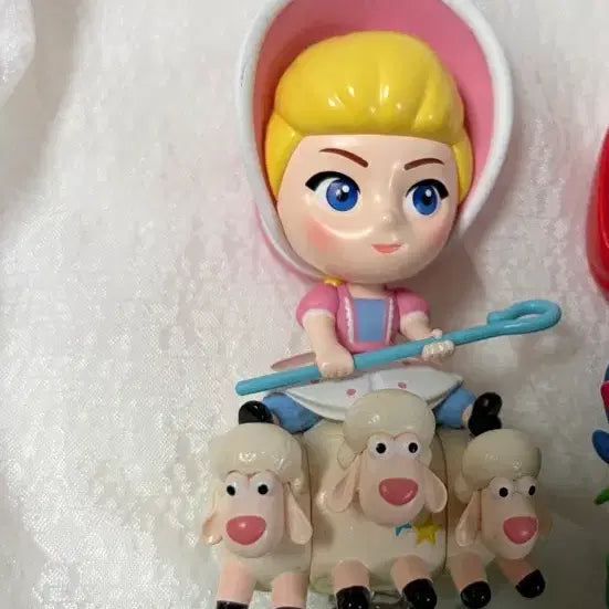 [BUNJANG] Toy Story Bo Peep Figure with Sheep / 토이 스토리 보핍 피규어