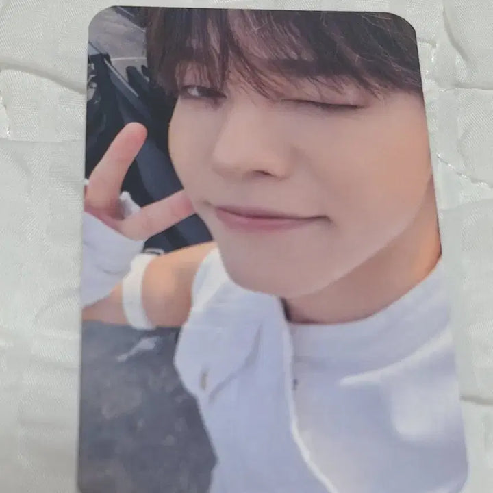 [BUNJANG] ONF Yoo Photocard (Double-Sided) / 온앤오프 onf 유 유토 풋잇백 공방 포카 판매(양면)
