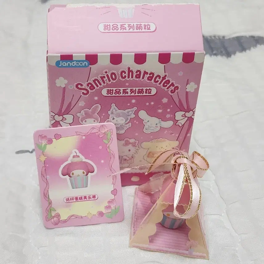 [BUNJANG] Sanrio My Melody Sweet Figure Dessert Bakery Cupcake / 마이멜로디 산리오 스위트 피규어 디저트 베이커리 컵케이크