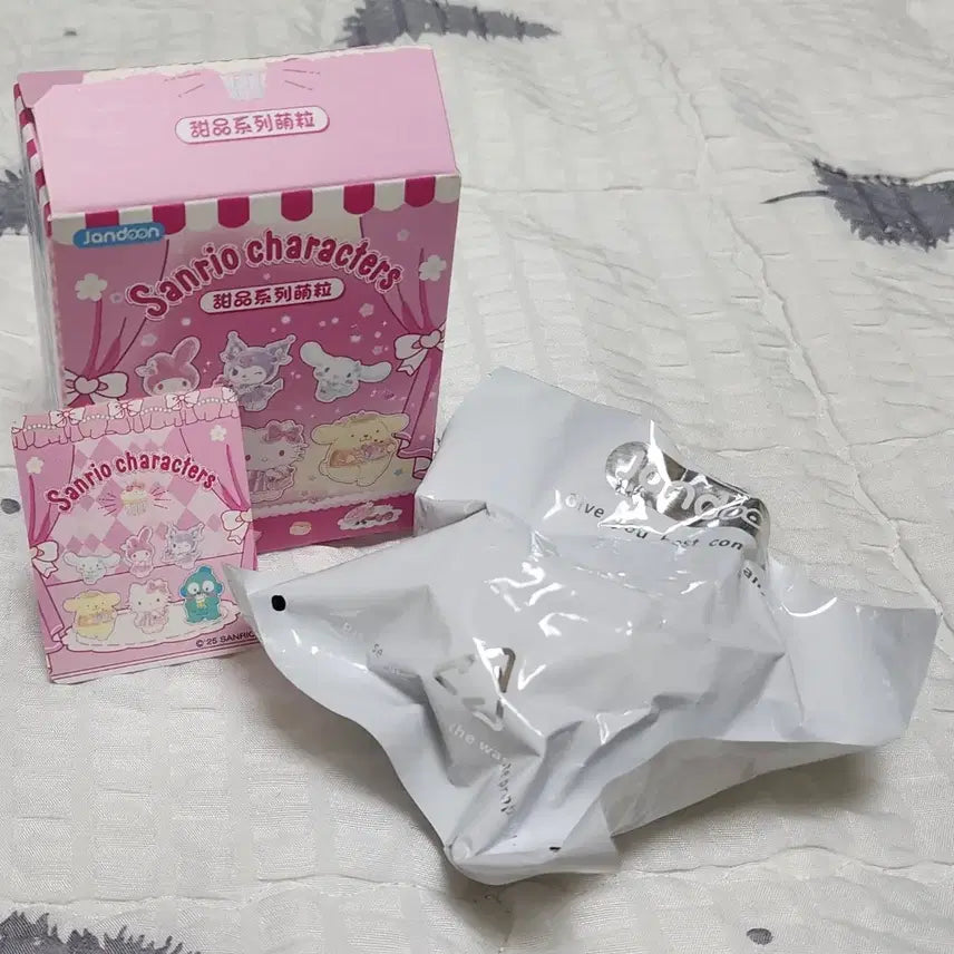 [BUNJANG] Sanrio My Melody Sweet Figure Dessert Bakery Cupcake / 마이멜로디 산리오 스위트 피규어 디저트 베이커리 컵케이크