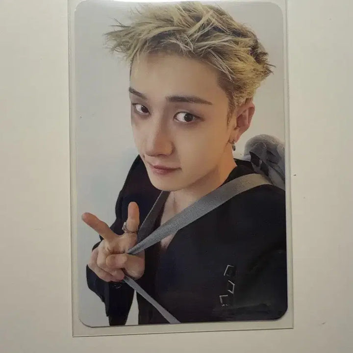 [BUNJANG] Stray Kids Bang Chan Run It Seoul Day 2 Double-Sided Photocard / 스트레이 키즈 런잇 서울 입장 기프트 2일차 방찬 양면포카