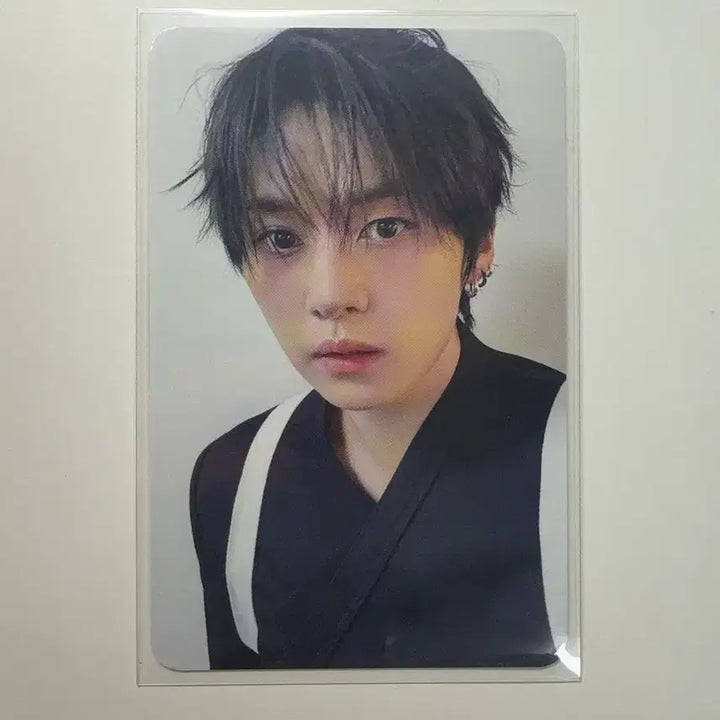 [BUNJANG] Stray Kids Lee Know Double-Sided Photocard (RUN IT SEOUL D2) / 스트레이 키즈 런잇 서울 입장 기프트 2일차 리노 양면포카