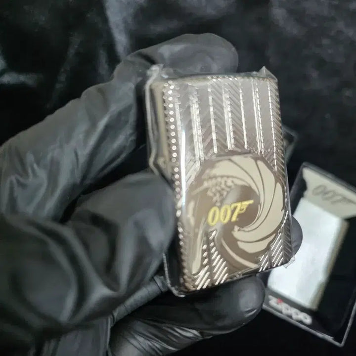 [BUNJANG] Zippo 007 James Bond Limited Edition Armor Lighter / zippo 지포 007 제임스본드 한정판 아머 라이터