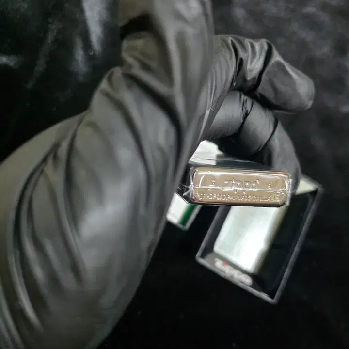 [BUNJANG] Zippo 007 James Bond Limited Edition Armor Lighter / zippo 지포 007 제임스본드 한정판 아머 라이터