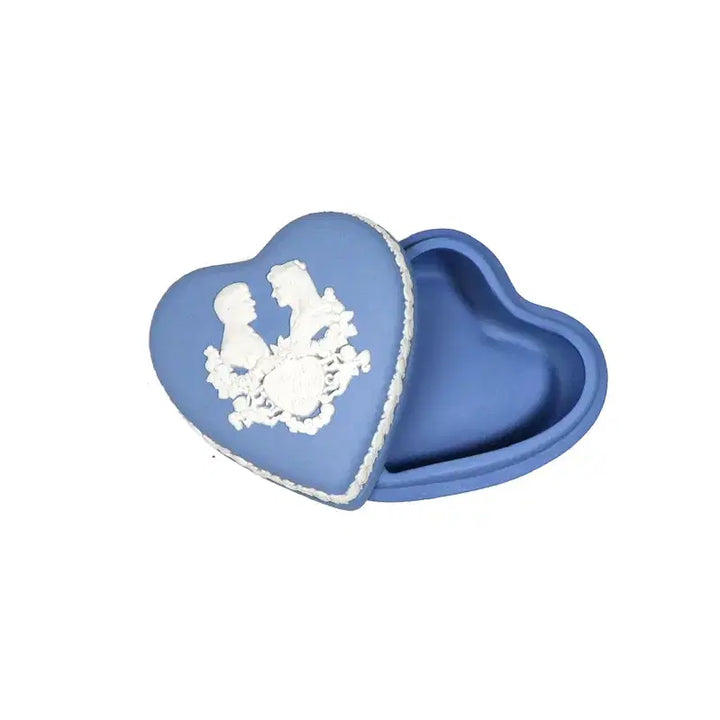 [BUNJANG] Wedgwood Jasperware Pale Blue Heart Trinket Box 1982 / [영국엔틱] 웨지우드 제스퍼웨어 페일블루 하트 트링켓 1982년(테두리)