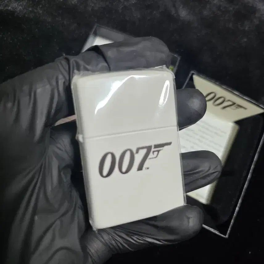 [BUNJANG] Zippo 007 James Bond Limited Edition White Lighter / zippo 지포 007 제임스본드 한정판 화이트 라이터 정품