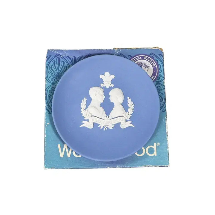 [BUNJANG] Wedgwood Jasperware Pale Blue Royal Wedding 1982 Pin Dish / [영국엔틱] 웨지우드 제스퍼웨어 페일블루 로얄웨딩1982년 핀디쉬(2)