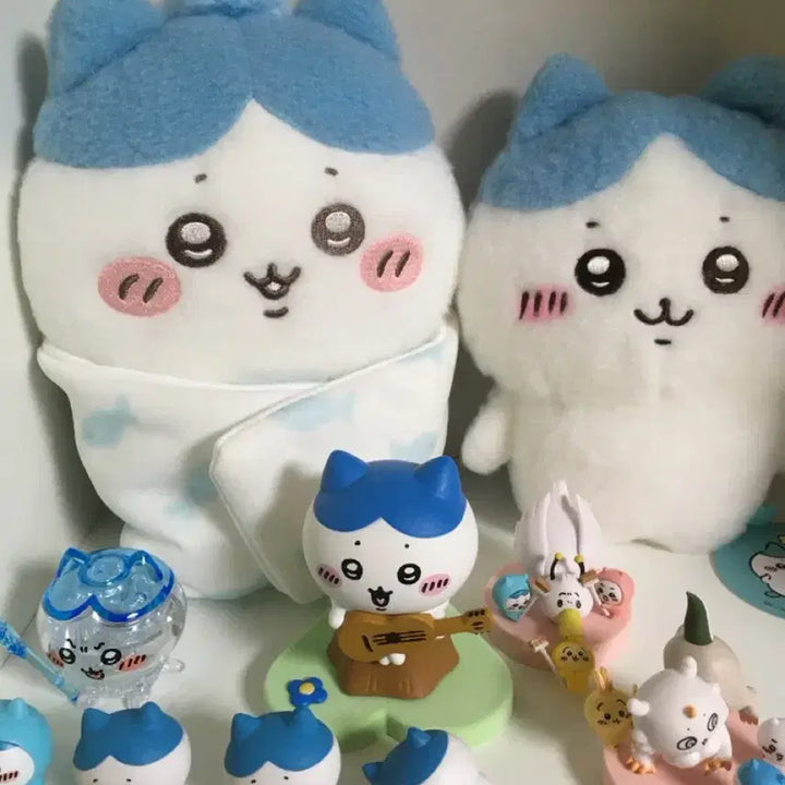 [BUNJANG] Chiikawa Hachiware Fuwa Fuwa Baby Pouch Doll Bundle Set / [일괄] 치이카와 하치와레 베이비 후와후와 포대기 누이 피규어