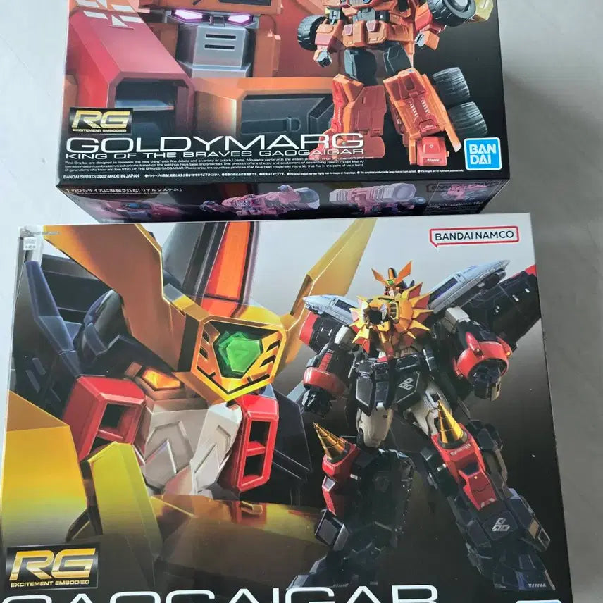 [BUNJANG] RG GaoGaiGar &amp; RG GoldyMarg with Delpi Decal Set / RG 가오가이가 &amp; RG 골디마그 + 델피데칼