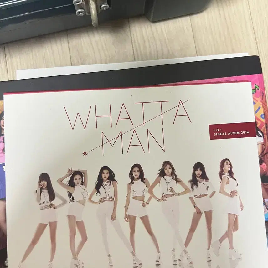 [BUNJANG] I.O.I Whatta Man Single Album / 아이오아이 왓어맨 앨범