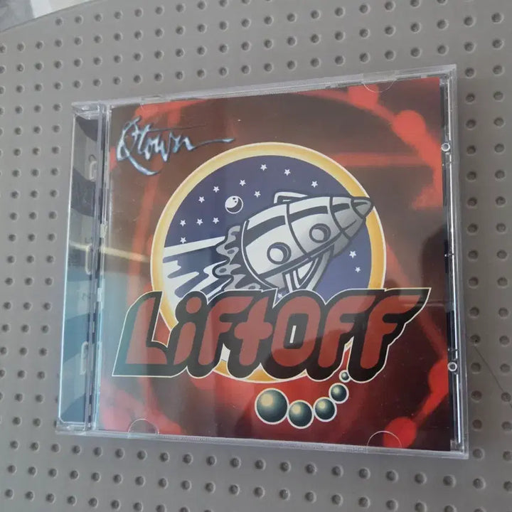 [BUNJANG] Q-Town LiftOff Album / Q-Town의 LiftOff 앨범이에요