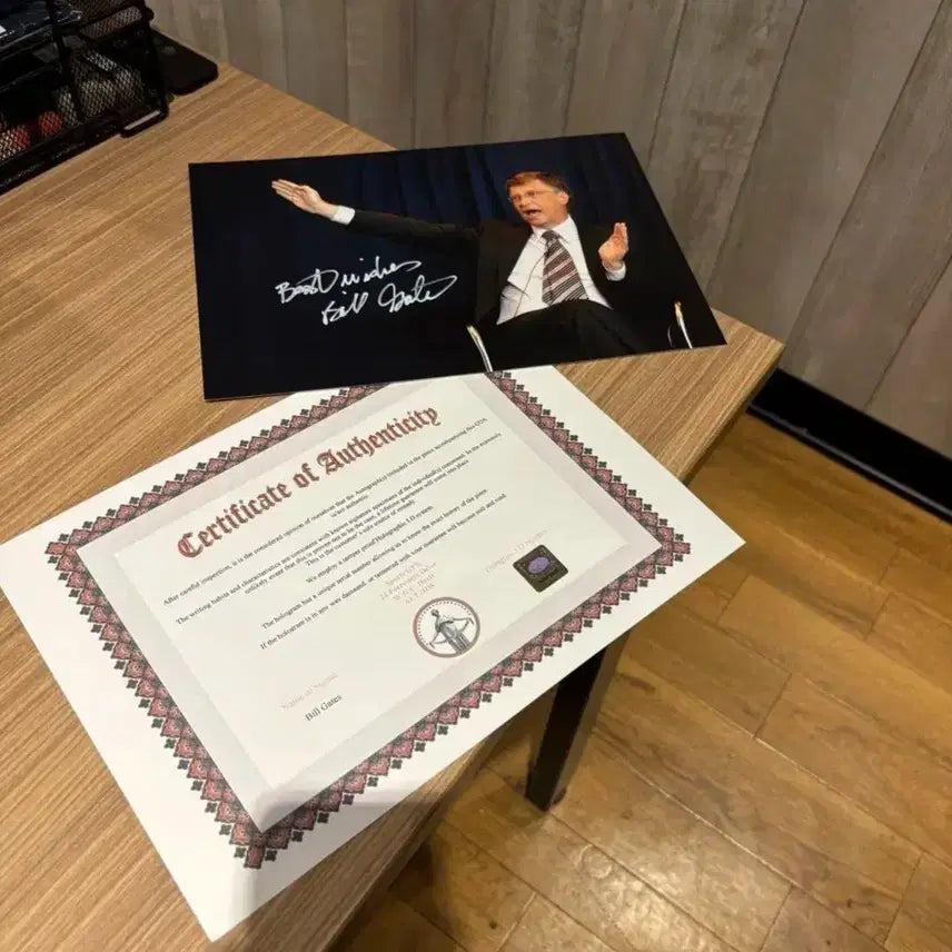 [BUNJANG] Bill Gates Autographed Item with Certificate of Authenticity / 빌게이츠(Bill Gates) 친필 싸인 - 진품인증서 포함