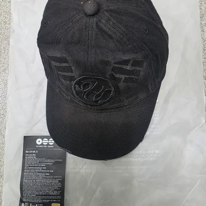 [BUNJANG] BTS World Tour Official Goods Black Logo Ball Cap / BTS 아리랑 볼캡 블랙