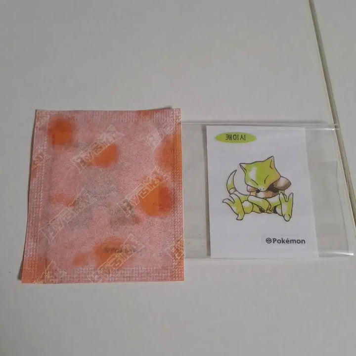 [BUNJANG] Pokemon Bread 30th Anniversary Artwork Sticker Collection (12 Types) / (12개)30주년아트워크 포켓몬빵 띠부씰