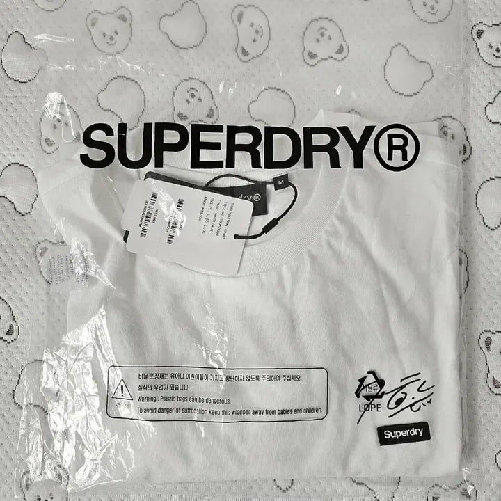 [BUNJANG] Park Jihoon Superdry Collaboration T-Shirt White Signed Edition (M Size) / [현물 원가][M사이즈] 박지훈 슈퍼드라이 X 콜라보 반팔티 화이트 사인드 에디션 티셔츠