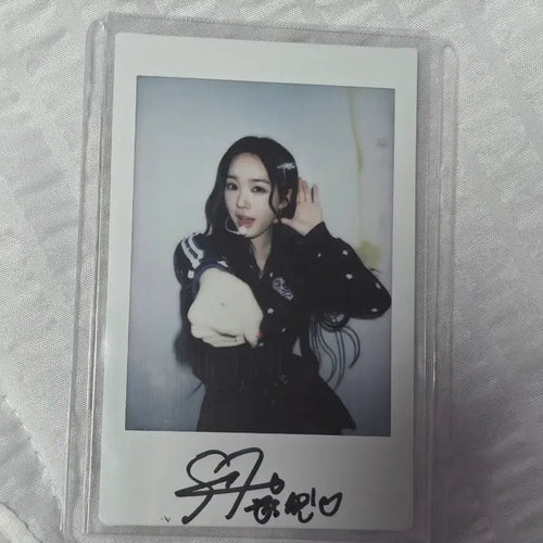 [BUNJANG] TripleS Soomin Signed Polaroid / triples 수민 싸인 폴라로이드 251206 MSNZ 역조공 트리플에스 친필 싸인 polaroid