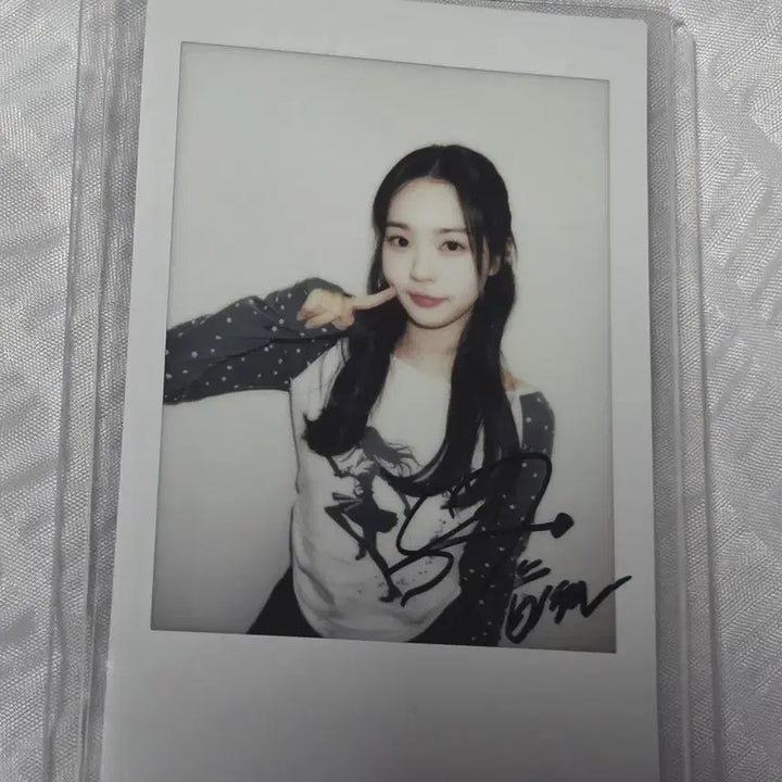 [BUNJANG] TripleS Soomin Autographed Polaroid 260111 Everline / triples 수민 싸인 폴라로이드 260111 에버라인 MSNZ 트리플에스 친필 싸인 polaroid