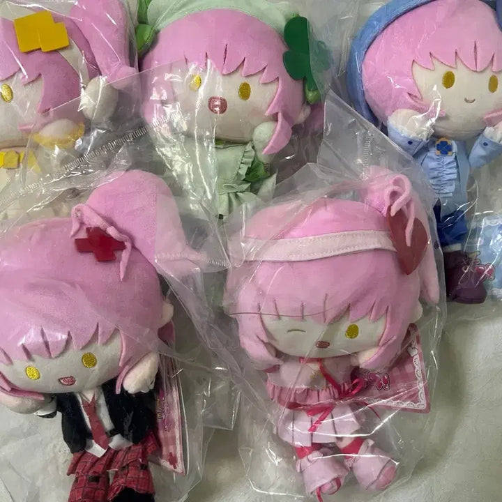 [BUNJANG] Full Moon Calling Characters Doll Bundle Set / 캐릭캐릭체인지 인형 일괄+뱃지