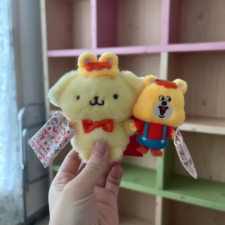 [BUNJANG] Swimmer x Pompompurin "Mako" Plush Doll / 스위머 콜라보 폼폼푸린 마코인형