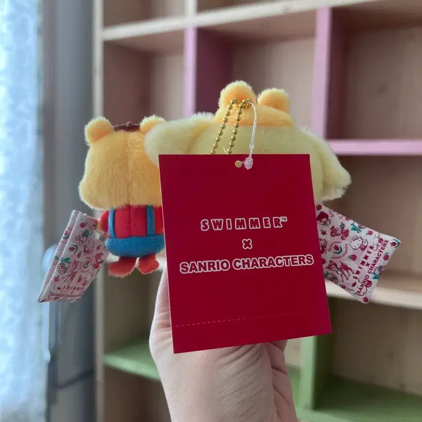 [BUNJANG] Swimmer x Pompompurin "Mako" Plush Doll / 스위머 콜라보 폼폼푸린 마코인형