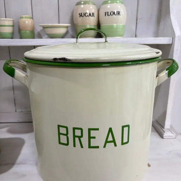 [BUNJANG] Large Round Enameled Bread Box - Vintage British (1940s) / [레어] 영국 빈티지 원형 법랑 브레드박스 대형