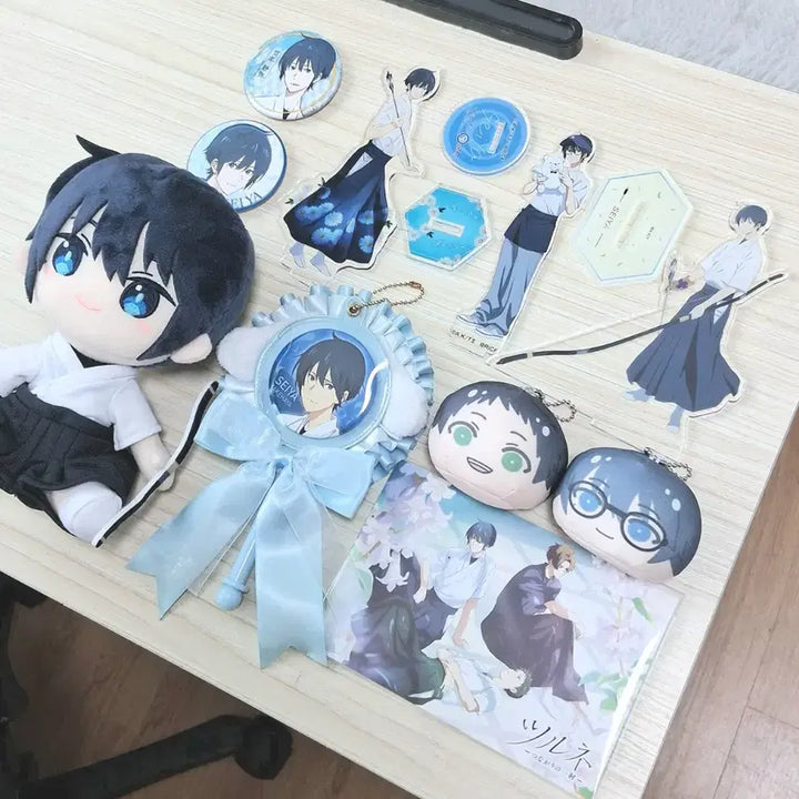 [BUNJANG] Tsurune Seiya Plush, Can Badge, Acrylic Stand, Manju, Postcard Bundle Set / 츠루네 세이야 누이 캔뱃지 아크릴 만쥬 엽서 일괄 양도