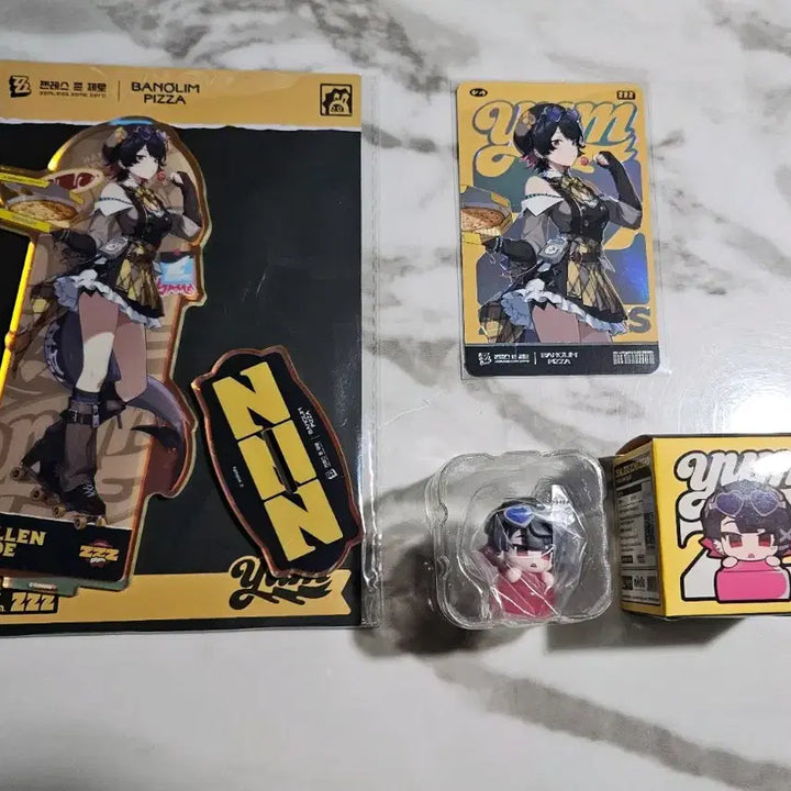 [BUNJANG] Zenless Zone Zero X Vanollim Pizza Collaboration Ellen Joe Acrylic Stand + Keycap + Redeem Card Set / ZZZ 젠레스 존 제로 X 반올림피자 콜라보 엘렌 조 아크릴스탠드+키캡+ 리딤카드