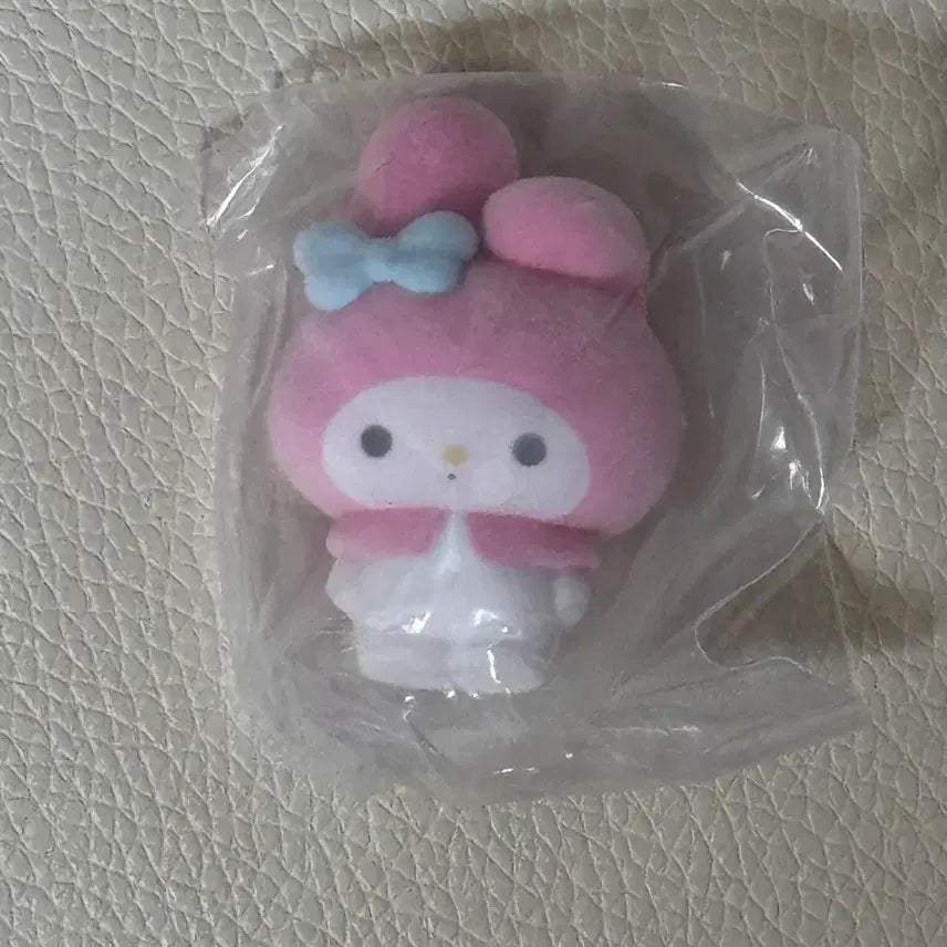 [BUNJANG] Sanrio My Melody Fuwa Fuwa Fluffy Gacha Figure / 산리오 캐릭터즈 마멜 마이멜로디 후와후와 플로키 가챠 피규어