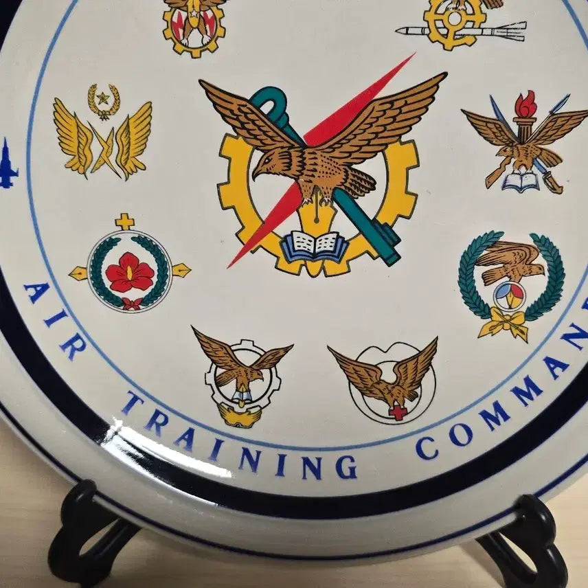 [BUNJANG] Republic of Korea Air Force Training Command Commemorative Ceramic Display Plate / 공군 교육사령부 기념 도자기장식 접시