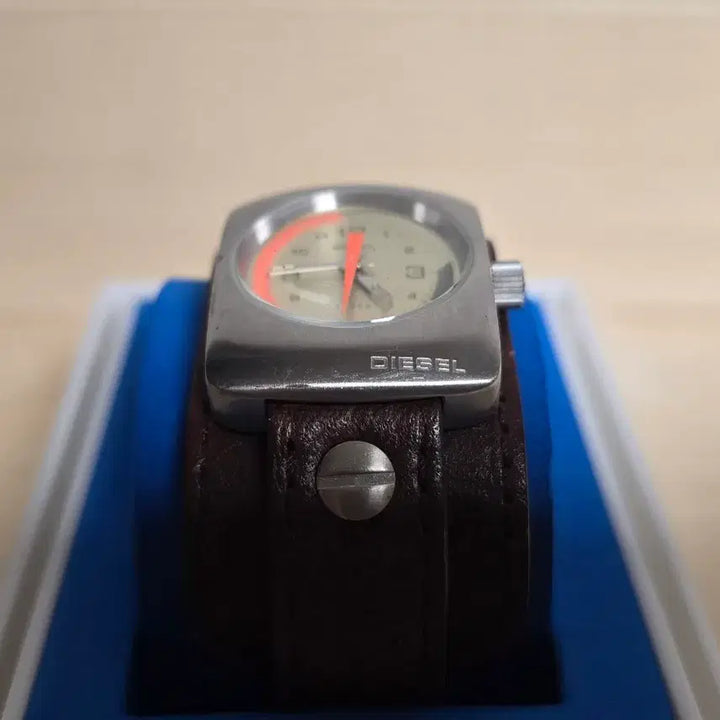[BUNJANG] Diesel Leather Cuff Watch DZ-2022/2023 / 디젤(Diesel) 손목시계