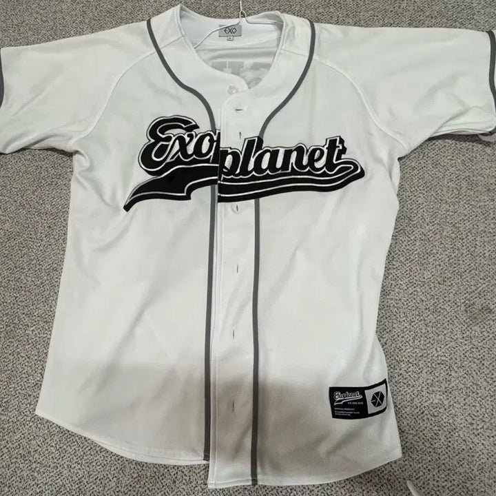 [BUNJANG] EXO Sehun Uniform T-Shirt (Size M) / EXO 엑소 플래닛 세훈 유니폼 M