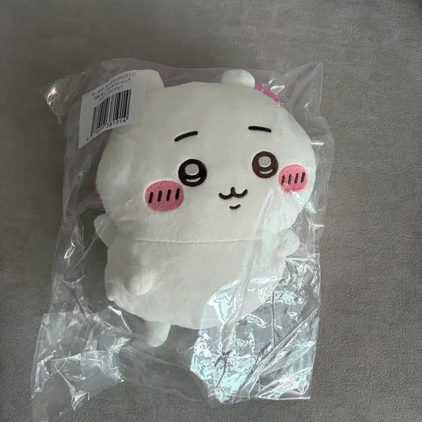 [BUNJANG] Chiikawa All Over Cushion Pouch / 치이카와 투성이 쿠지 c상 포셰트