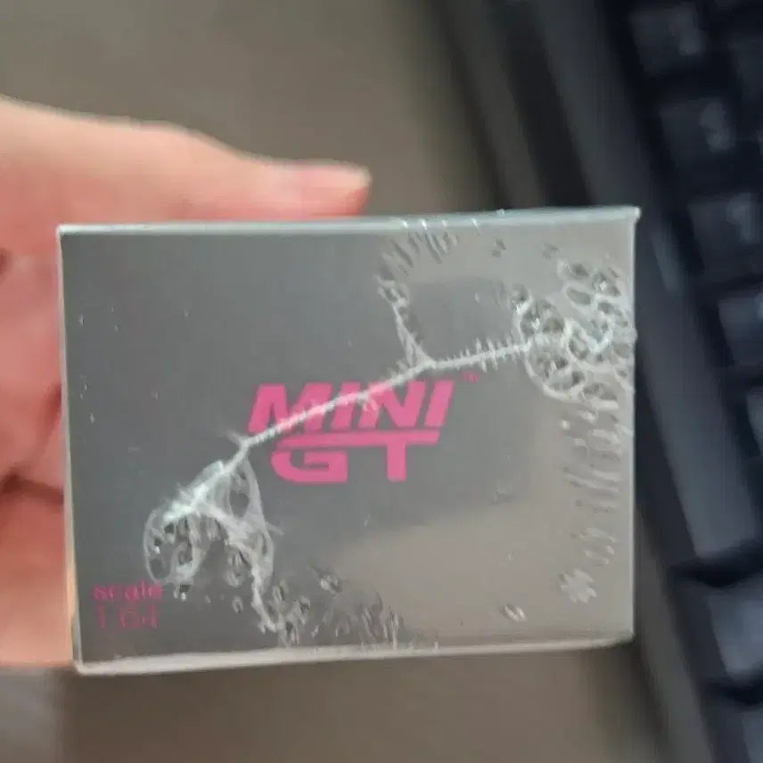 [BUNJANG] Mini GT 1052 Porsche 911 GT3 R 77 Sealed / 미니지티 1052 록시 포르쉐 911 Gt3 R 77 미개봉